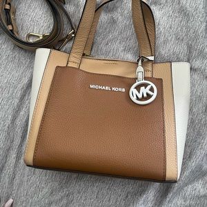Michael Kors crossbody